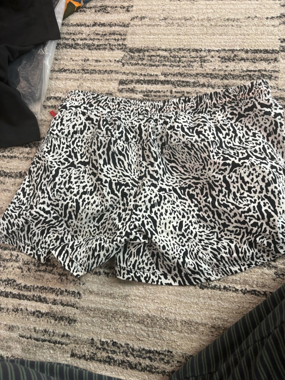 Fabletics All Day Short - Picture 4 of 5